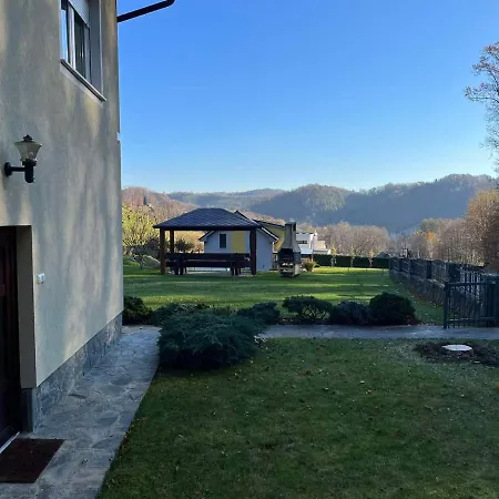 Apartma Movrin