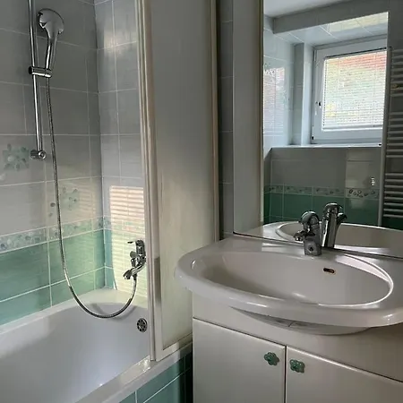 Apartma Movrin Kamnica