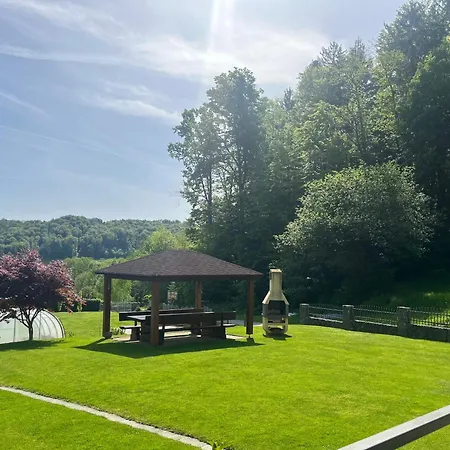 Apartma Movrin Kamnica